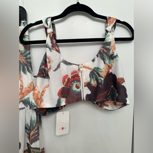 New Floral print crop top knot at front full
maxi skirt set - Picture 4 of 8